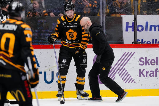 Skellefteås Anton Olsson skadade sig