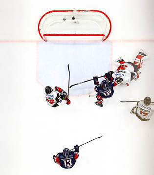 Mål 3-0 av Linköpings Remi Elie förbi Malmö Redhawks