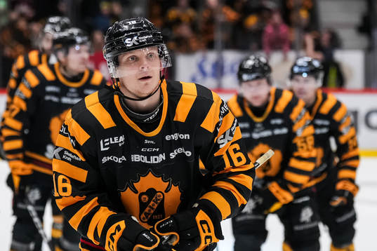 Skellefteås Linus Lindström jublar