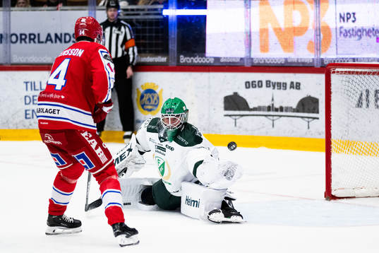 Färjestads målvakt Victor Brattström