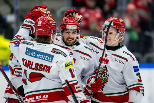 MoDos Pontus Näsén jublar