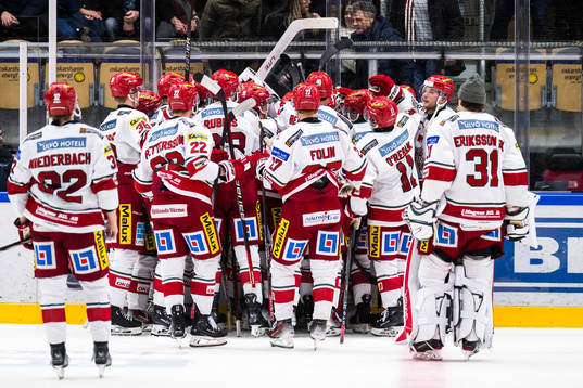 MoDos spelare jublar