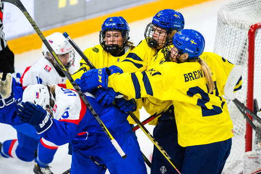 Nellie Svensson, Linnea Natt och Dag and Anna Brenkle of