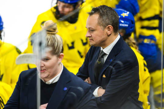 Head coach Andreas Karlsson of Sweden