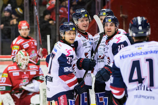 Linköpings Patrick Russell jublar