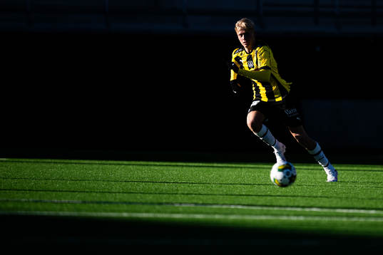 Bla gjennom flere bilder av Fotboll, Träningsmatch, Häcken - Midtjylland