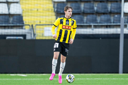 Häckens Charlie Axede