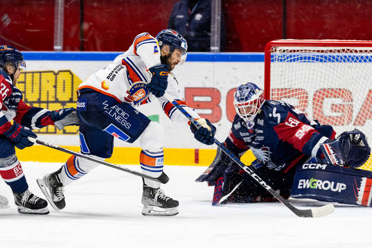 Växjös Tobias Rieder gör 1-2 bakom Linköpings målvakt