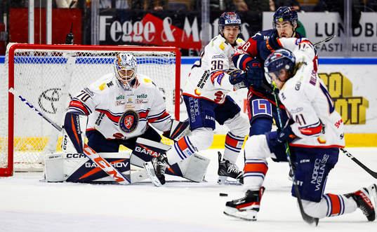 Mål 1-1 av Linköpings Mattias Hävelid förbi Växjös