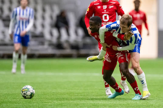 Elfsborgs Michael Baidoo och Odenses Gustav Grubbe