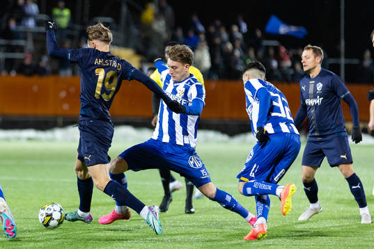 Halmstads Albin Ahlstrand och IFK Göteborgs Sebastian