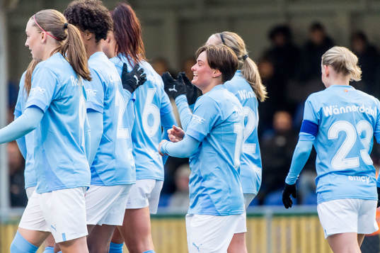 Malmö FFs Ema Paljevic jublar efter 3-0