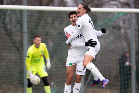 Helsingborgs Amar Muhsin gör 0-1 och jublar med Ervin