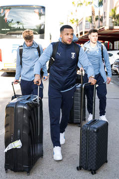 Malmö FFs Martin Olsson vid ankomsten till spelarhotellet