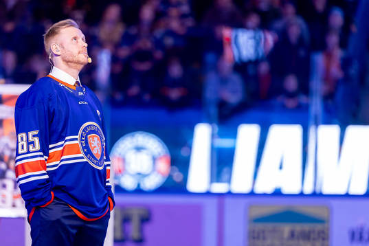 Den tidigare Växjöspelaren Liam Reddox hyllas före