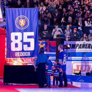 Den tidigare Växjöspelaren Liam Reddox hyllas före