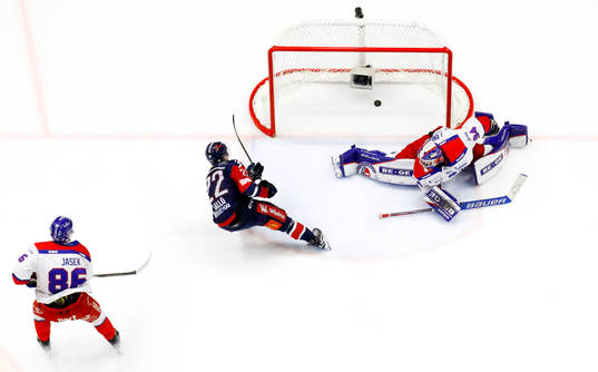 Mål 5-3 av Linköpings Linköpings Vilmos Gallo förbi