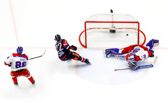 Mål 5-3 av Linköpings Linköpings Vilmos Gallo förbi