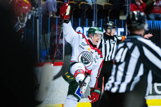 Frölundas Carl Klingberg jublar