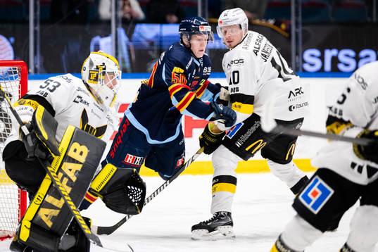 Djurgårdens Melvin Wersäll och Västerås Jimmie Jansson