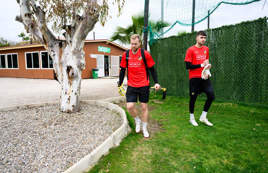 Häckens målvakt Peter Abrahamsson och målvakt Sebastian Banozic