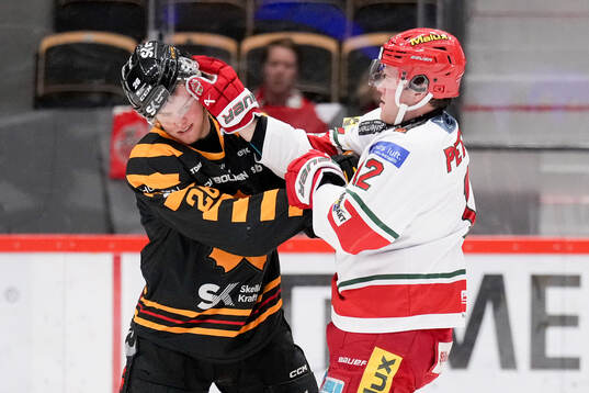 Skellefteås Simon Robertsson och MoDos Oscar Pettersson