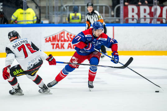 Malmö Redhawks Tomi Sallinen och Oskarshamns Viktor Lodin