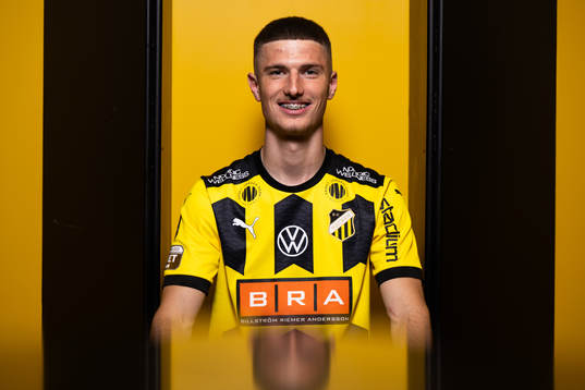 Häckens nyförvärv Nikola Zecevic poserar för ett porträtt den 2 februari 2024 i Göteborg. 