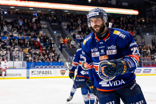 Växjös Tobias Rieder jublar