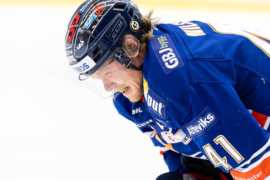 Växjös Ludvig Nilsson har ont