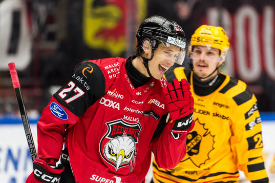 Malmö Redhawks Robin Alvarez jublar