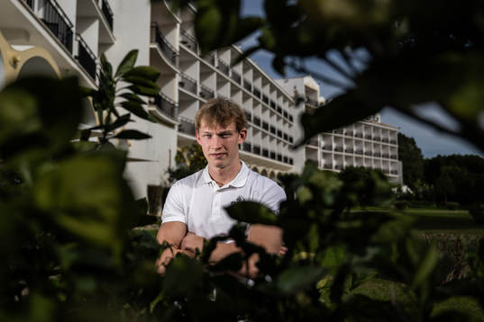 Laurs Skjellerup poserar för ett porträtt