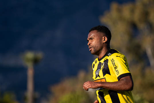 Ola Kamara of Häcken celebrates after 4-2