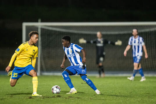 Noah Nartey of Brøndby and Abundance Salaou of IFK Göteborg