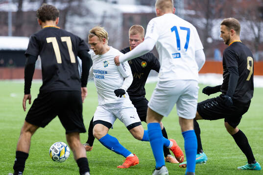Oddevolds Linus Tornblad och GAIS  Filip Gustafsson
