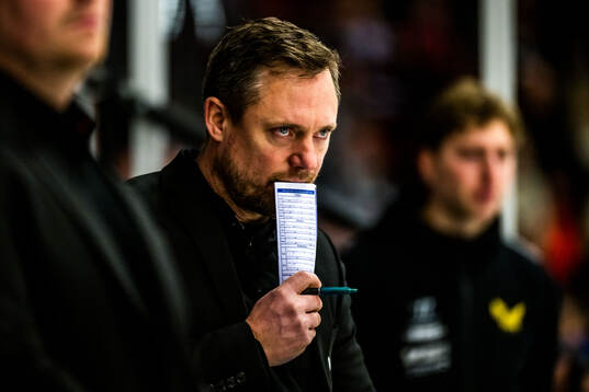 Västerås tränare Karl Helmersson