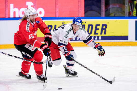 Michael Fora of Switzerland and Jakub Rychlovský of Czech