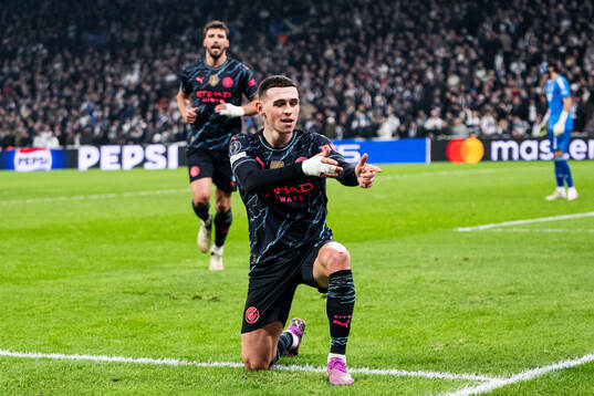 Phil Foden of Manchester City celebrates