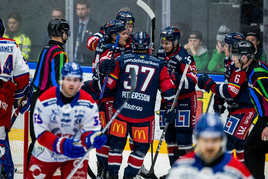 Linköpings Arvid Costmar jublar