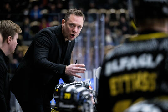 Västerås tränare Karl Helmersson