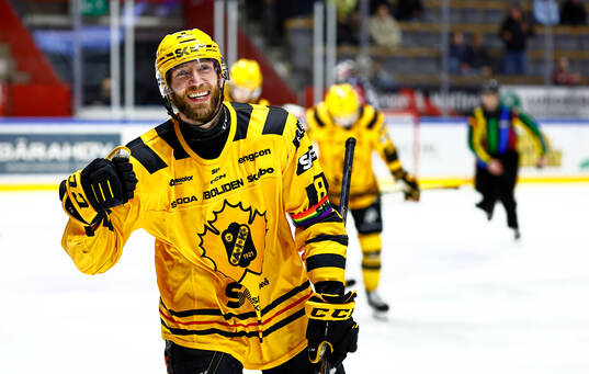 Skellefteås Petter Granberg jublar