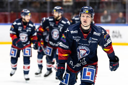 Linköpings Filip Bystedt jublar