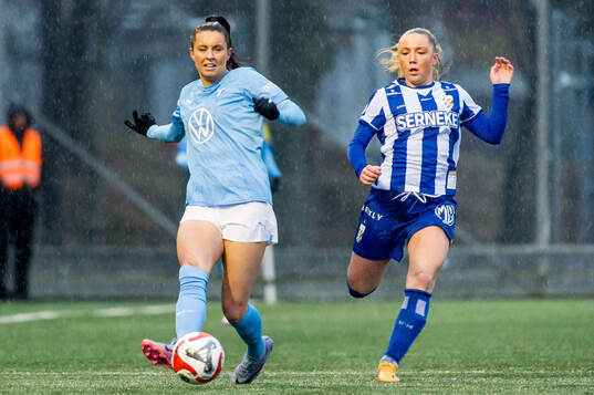 Malmö FFs Malin Gunnarsson och IFK Göteborgs Ebba