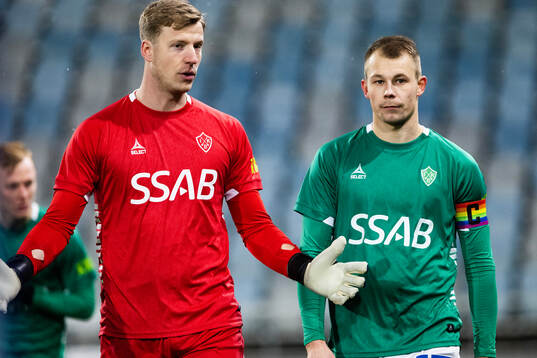 Brages målvakt Viktor Frodig och Brages Alexander Zetterström
