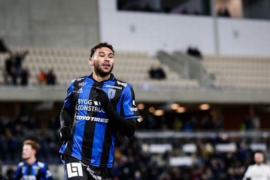 Sirius Joakim Persson jublar efter 2-0