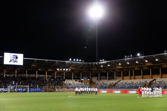 Tyst minut till minne av Roland Grip