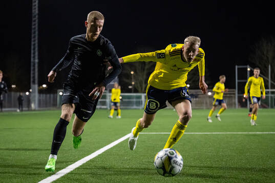 Landskrona BOISs Rasmus Wendt och Ängelholms Jonathan Nilsson