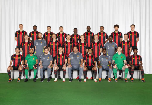  Jakob Hedenquist, Mansour Sinyan, Jamie Hopcutt, Mykola Musolitin, Yannick Adjoumani, Chrisnovic N’sa, Nebiyou Perry, Ziad Ghanoum, Sebastian Karlsson Grach. Mittenledet från vänster: Malcolm Stolt, Fredrik Aasmund Eliassen (assisterande tränare), Kevin Jablinski, Kristian Novak, André Nader, Henrik Norrby, Arnold Origi (målvaktstränare), Philip Bonde. Sittande från vänster: Ahmed Bonnah, Aly Keita, Michael Lagercrantz (Fysioterapeut), Simon Kroon, Magnus Powell (Huvudtränare), Erick Brendon, Moubarak Abdallah (Materialförvaltare), Andrew Mills, Michael Aduragbemi Oluwayemni. Editors note: Bilden är retuscherad.