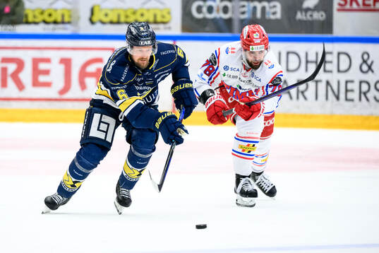HV71s Anton Strålman och Timrås Robin Hanzl