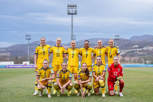 The starting eleven of Sweden ahead of the UEFA Women's Nations League negative qualification match between Bosnia and Herzegovina and Sweden on February 23, 2024 in Zenica. Top left: Linda Sembrant , Stina Blackstenius , Jonna Andersson , Madelen Janogy , Hanna Lundkvist and Nathalie Björn. Bottom left: Filippa Angeldahl , Julia Zigiotti Olme , Rusul Rosa Kafaji , Johanna Rytting Kaneryd and goalkeeper Jennifer Falk.
